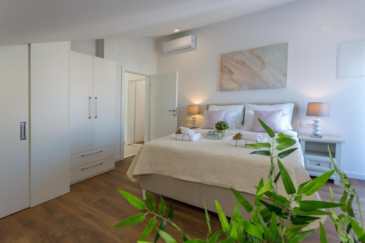 Ferienwohnung Golden View Penthouse Hvar Town Exterior foto